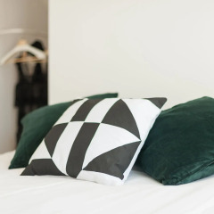 Апартаменты Santa Justa Apartments 24, Downtown Center сейф в номере