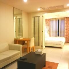 Alisha Court Hotel & Residence Бангкок комната для гостей фото 4