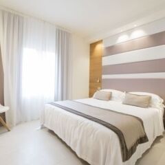 Отель Metropol Ceccarini Suite Риччоне комната для гостей фото 6