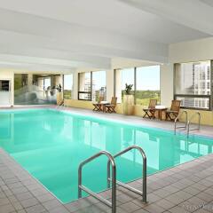 Отель The Westin Calgary Канада, Калгари - отзывы, цены и фото номеров - забронировать отель The Westin Calgary онлайн бассейн
