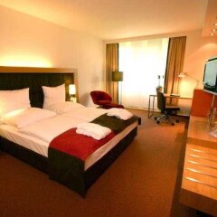 Отель Dorint Main Taunus Zentrum Frankfurt/Sulzbach комната для гостей фото 3