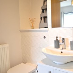 Отель Beautiful Edinburgh Flat With 2 Double Bedrooms Великобритания, Эдинбург - отзывы, цены и фото номеров - забронировать отель Beautiful Edinburgh Flat With 2 Double Bedrooms онлайн ванная