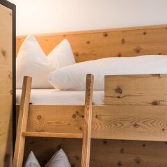 Отель Naturhotel Gruberhof Сцена сейф в номере