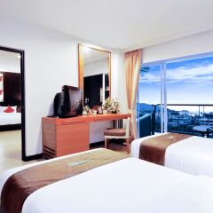 Отель Andakira Hotel Таиланд, Пхукет - отзывы, цены и фото номеров - забронировать отель Andakira Hotel онлайн удобства в номере