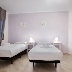 Отель Bbarcelona Encants Family Flat Барселона комната для гостей фото 4