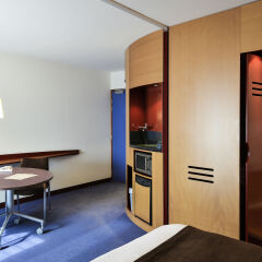 Отель Novotel Suites Marseille Centre Euromed в номере