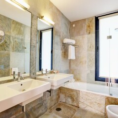 Отель Bom Sucesso Design Resort Leisure & Golf Обидуш ванная