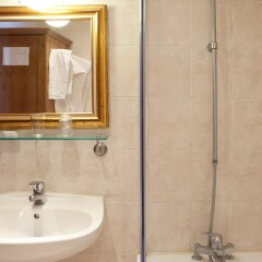 Отель Hôtel Esmeralda ванная фото 2