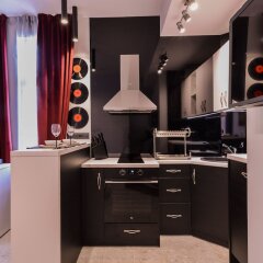 Отель FM Luxury 1-BDR Apartment - Rock'n'Roll Болгария, София - отзывы, цены и фото номеров - забронировать отель FM Luxury 1-BDR Apartment - Rock'n'Roll онлайн фото 2