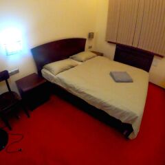 Biblioteka Hotel on Kurskaya сейф в номере