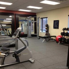 Отель Hampton Inn & Suites Effingham фитнесс-зал фото 3