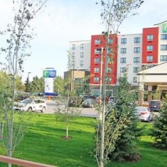 Отель Holiday Inn Express & Suites Calgary NW - University Area, an IHG Hotel Канада, Калгари - отзывы, цены и фото номеров - забронировать отель Holiday Inn Express & Suites Calgary NW - University Area, an IHG Hotel онлайн балкон