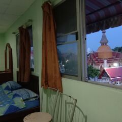 Отель Encore Walking St. Guesthouse балкон