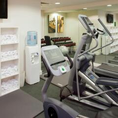 Отель Holiday Inn Stevenage фитнесс-зал
