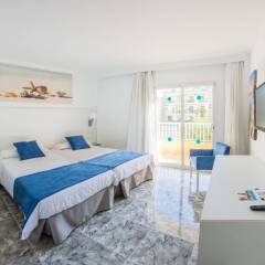 D-H Hotel Calma комната для гостей