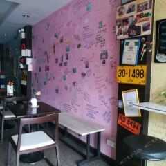 Balcony Hostel Patong питание