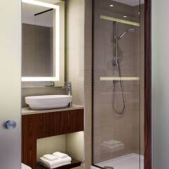 Courtyard Marriott Belgrade City Center in Belgrade, Serbia from 191$, photos, reviews - zenhotels.com bathroom photo 2