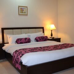 Hotel Lahore in Lahore, Pakistan from 45$, photos, reviews - zenhotels.com guestroom photo 3