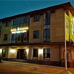 Гостиница Marton Boutique and Spa в Краснодаре 4 отзыва об отеле, цены и фото номеров - забронировать гостиницу Marton Boutique and Spa онлайн Краснодар вид на фасад