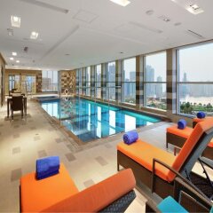 Отель Al Majaz Premiere Hotel Apartment ОАЭ, Шарджа - 1 отзыв об отеле, цены и фото номеров - забронировать отель Al Majaz Premiere Hotel Apartment онлайн бассейн