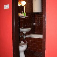 Hostel Hikers Den in Zabljak, Montenegro from 28$, photos, reviews - zenhotels.com bathroom