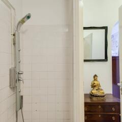 Отель Old South apartments - Museum Quarter area Нидерланды, Амстердам - отзывы, цены и фото номеров - забронировать отель Old South apartments - Museum Quarter area онлайн ванная фото 2