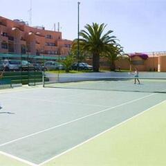 Отель Villa Oura спортивное сооружение