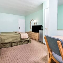 Отель Travelodge by Wyndham Berkeley США, Беркли - отзывы, цены и фото номеров - забронировать отель Travelodge by Wyndham Berkeley онлайн комната для гостей фото 3