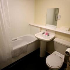 Отель Edinburgh Metro Youth Hostel Великобритания, Эдинбург - отзывы, цены и фото номеров - забронировать отель Edinburgh Metro Youth Hostel онлайн ванная фото 2