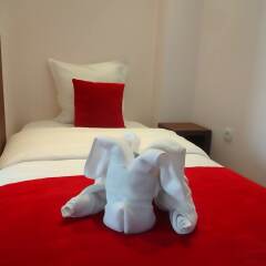 Hotel La Perle Montparnasse детские мероприятия