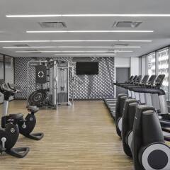 Отель Delta Hotels by Marriott Calgary Downtown Канада, Калгари - отзывы, цены и фото номеров - забронировать отель Delta Hotels by Marriott Calgary Downtown онлайн фитнесс-зал