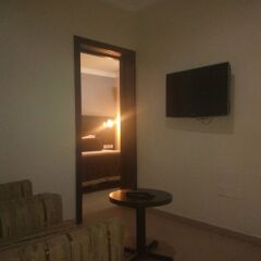 Neocourts Hotel Энугу удобства в номере