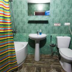 Отель Namaste Hostel Грузия, Тбилиси - 1 отзыв об отеле, цены и фото номеров - забронировать отель Namaste Hostel онлайн ванная фото 2