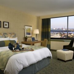 Отель Renaissance Long Beach Hotel США, Лонг-Бич - отзывы, цены и фото номеров - забронировать отель Renaissance Long Beach Hotel онлайн комната для гостей фото 5