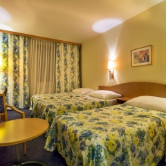 Corvin Hotel Budapest - Sissi wing сейф в номере