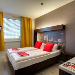 MEININGER Hotel Berlin Central Station 3* Стандартный номер с разными типами кроватей фото 2