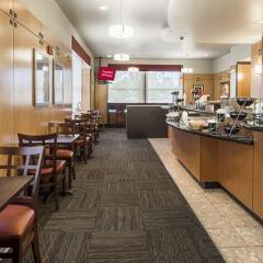 Отель Red Roof Inn PLUS+ Columbus-Ohio State University OSU США, Колумбус - отзывы, цены и фото номеров - забронировать отель Red Roof Inn PLUS+ Columbus-Ohio State University OSU онлайн питание фото 2