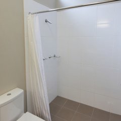 Everton Park Hotel in Brisbane, Australia from 96$, photos, reviews - zenhotels.com bathroom