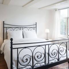 Отель Herengracht Canal Apartment Нидерланды, Амстердам - отзывы, цены и фото номеров - забронировать отель Herengracht Canal Apartment онлайн комната для гостей фото 2