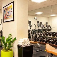 Отель DoubleTree by Hilton New York Times Square South фитнесс-зал фото 4