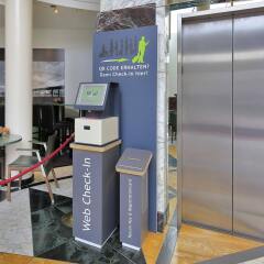 Lindner Hotel Airport банкомат