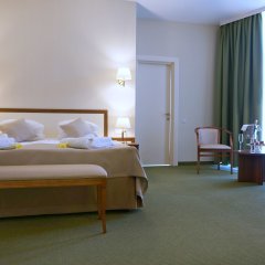 Гостиница Грей Инн в Феодосии - забронировать гостиницу Грей Инн, цены и фото номеров Феодосия комната для гостей фото 2