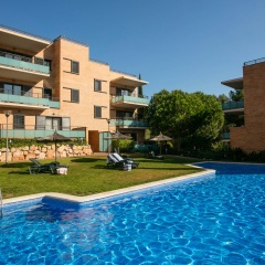 Отель Pierre & Vacances Residence Salou Испания, Салоу - отзывы, цены и фото номеров - забронировать отель Pierre & Vacances Residence Salou онлайн бассейн фото 3