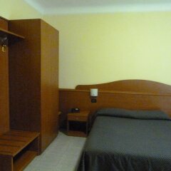 Hotel Aurora сейф в номере