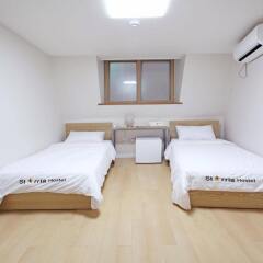 Starria Hostel детские мероприятия