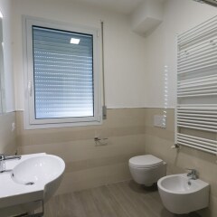 Отель Riva Azzurra Residence Римини ванная
