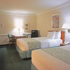 Отель La Quinta Inn by Wyndham Reno США, Рино - 1 отзыв об отеле, цены и фото номеров - забронировать отель La Quinta Inn by Wyndham Reno онлайн комната для гостей фото 4