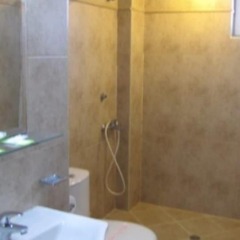 Paris Hotel Балчик ванная