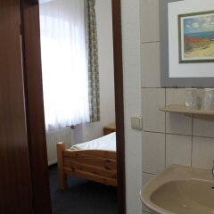 Отель Pension Locarno Германия, Мюнхен - отзывы, цены и фото номеров - забронировать отель Pension Locarno онлайн ванная фото 2