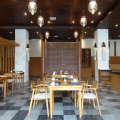 Ubud Village Hotel питание